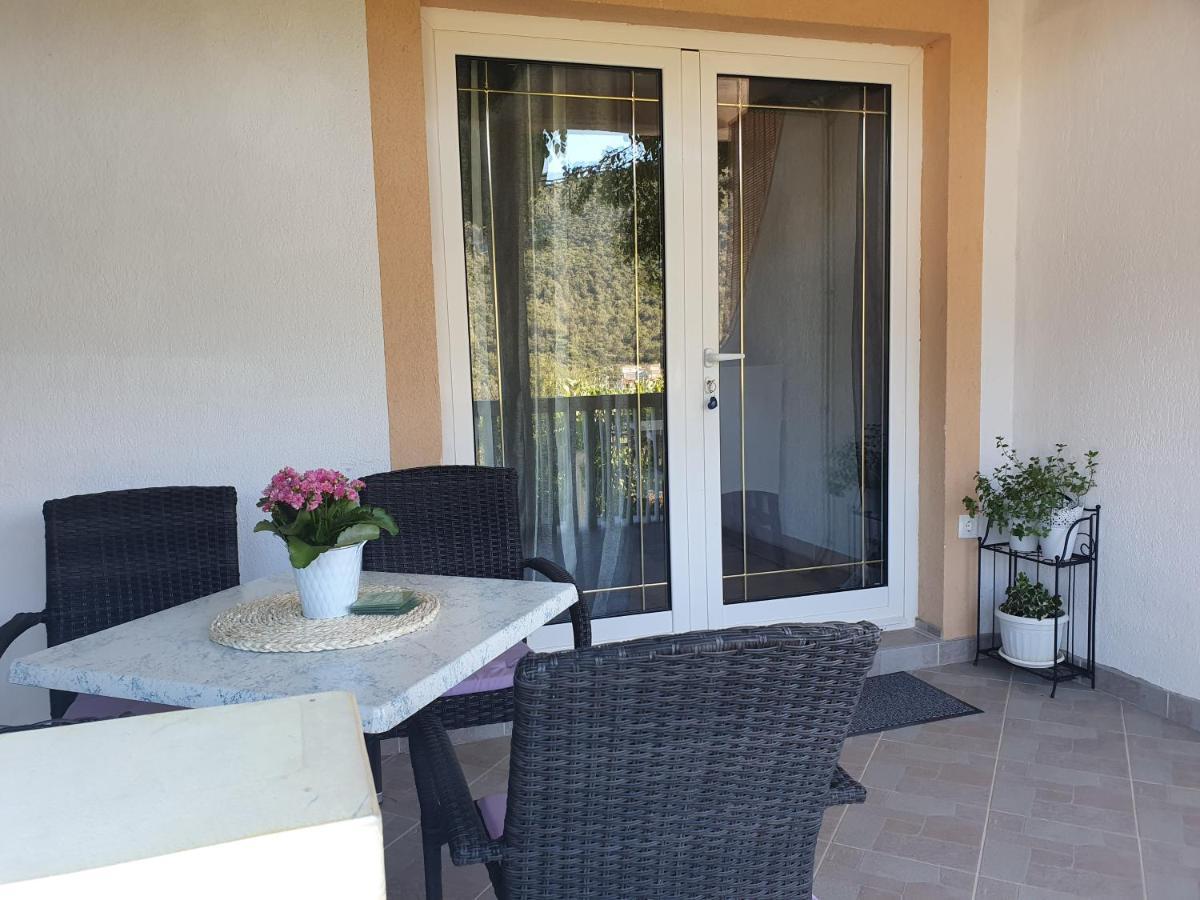 Apartman Mare Šibenik Esterno foto